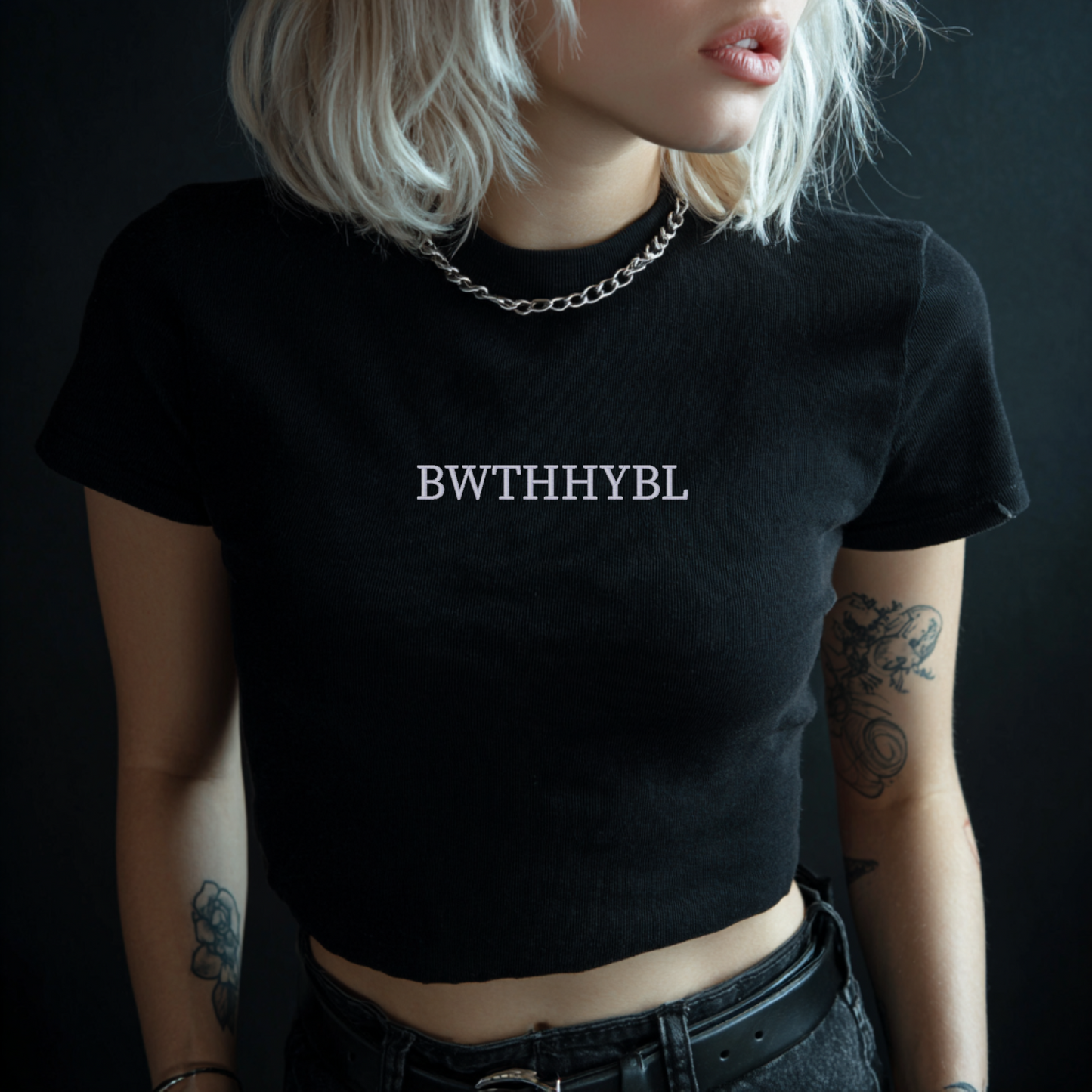 BWTHHYBL Crop Top
